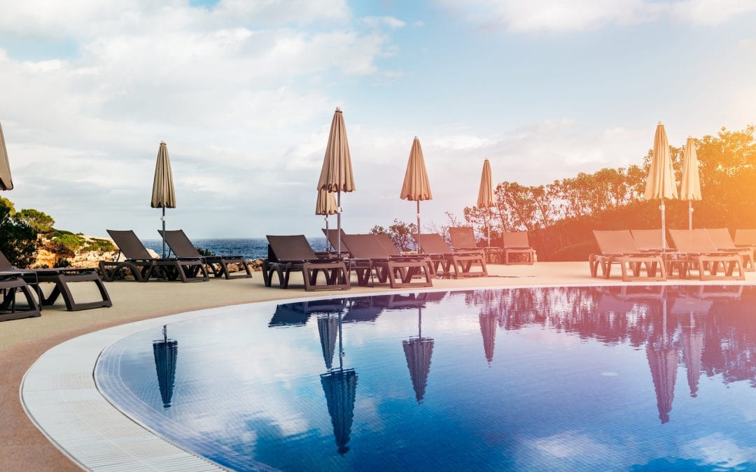 When Is It Time to Replace Your Commercial Pool Liner? A Facility Manager’s Guide