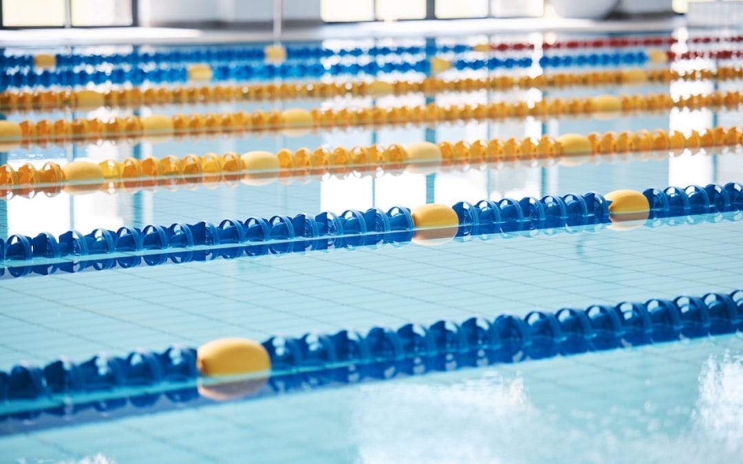 Comparing Commercial Pool Liners to Traditional Pool Resurfacing