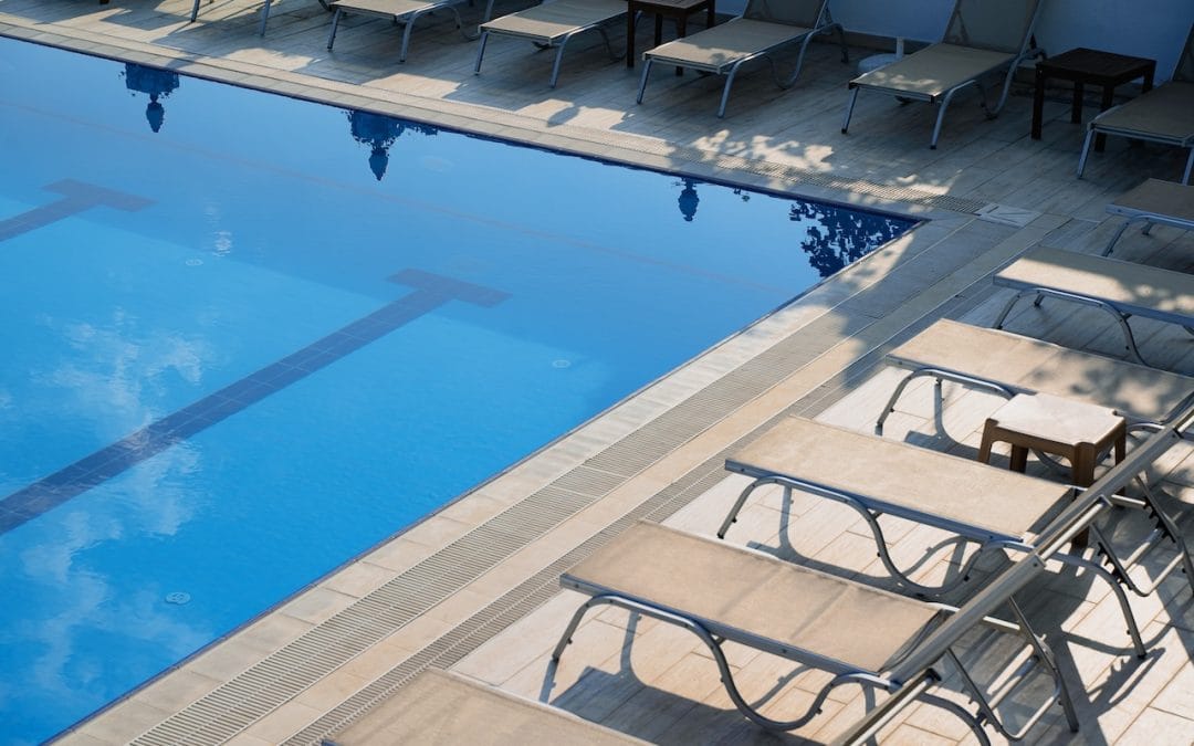 Choosing the Right Commercial Pool Contractor for Long-Term Performance